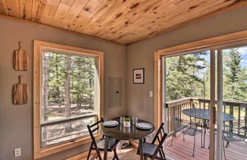 Woodsy Cabin Hideaway with Deck Hike, Fish, Escape - Foto 2