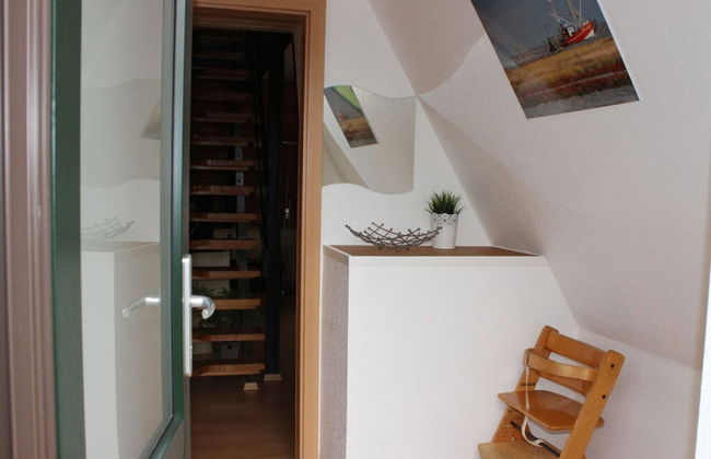 Roof-only House Modern Retreat - Photo 3