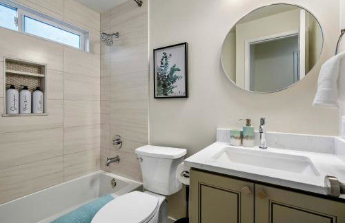 Serene Sunlit Retreat - Remodeled with EV charging and AC - Foto 34