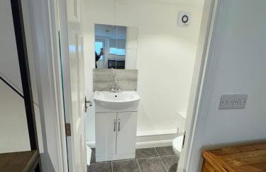 The Shack 1 bedroom apartment - Photo 7