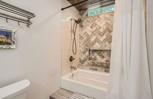 Central Austin Pet Friendly Compound w/Lap Pool - Foto 26