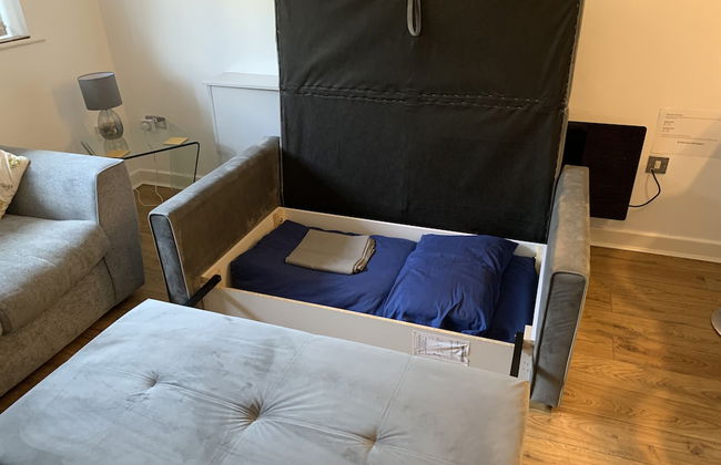 Stylish and Immaculate 2-bed Apartment in Leigh - Foto 5