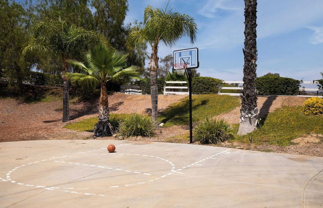 Villa Verdot by Avantstay Spectacular 6 BR Estate w/ Pool, Hot Tub, Tennis& B-ball Courts - Foto 5