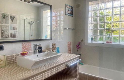 Awesome Home In Tordera - Foto 5