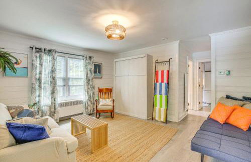 Serene Holmes Cottage Near Lakes and Trails! - Foto 9