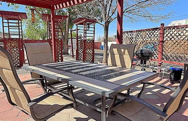 1 or 3 Bedroom Apartment with Full Kitchen - Foto 26