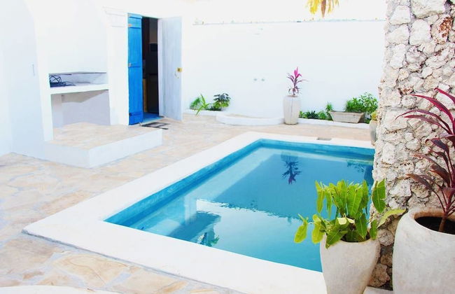 Why Not Villas - Photo 1