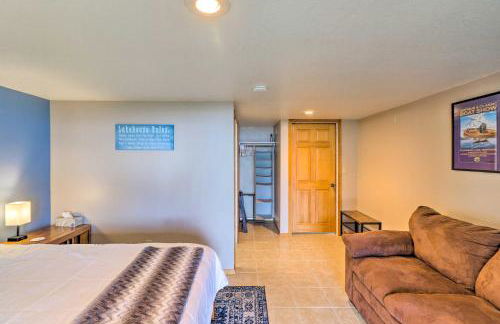 Lakeside Home with Beach about 14 Mi to Ski Area! - Foto 16