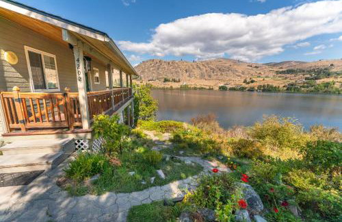 Wapato Lake Waterfront Retreat - Photo 32