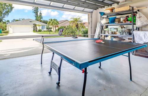 Sunshine days Stunning pool home. Gated community - Photo 32