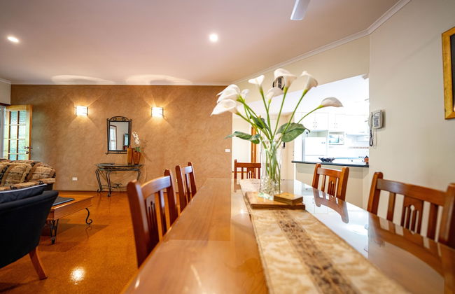 Birds 'n' Bloom Cottages - Photo 33