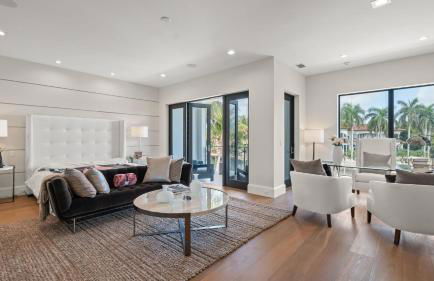 Waterfront Luxury Estate with Private Dock Lighthouse Point - Foto 19