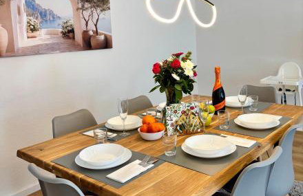 Olive Apartment mit Balkonen & Elektrogrill, 24h Self-Check-in, Free Parking, Netflix & WiFi, TOP Lage, Nähe KEM Kliniken - Foto 1