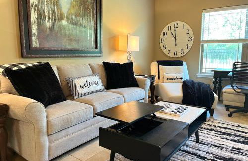 King Suite, 2 Bed 2 Bath, Sleeps 6 - Foto 1