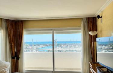 Lujoso Atico Dúplex En Puerto Marina - Photo 4