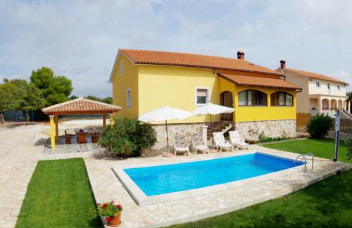 House Sandi, village Juršići - Foto 10