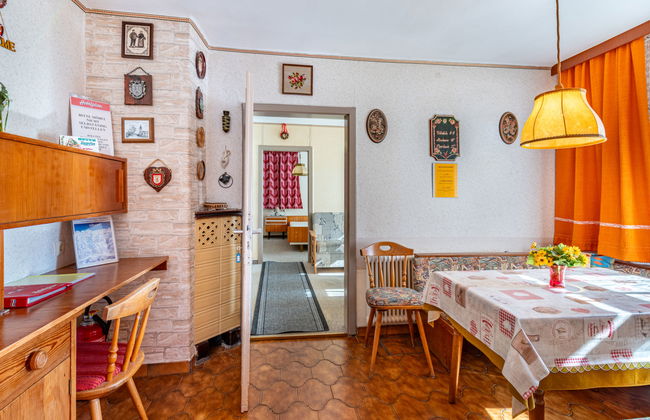 Elisabeth - Photo 12