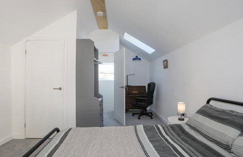 4 Ty Person - Photo 21