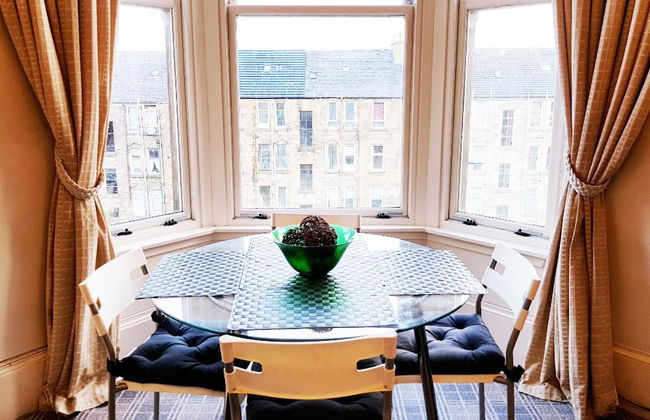 2 Bed Flat - Sleeps 4 - Parking - Wifi - Foto 9