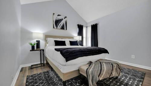 Plush Two Bedroom Retreat. A Home Away From Home! - Foto 5