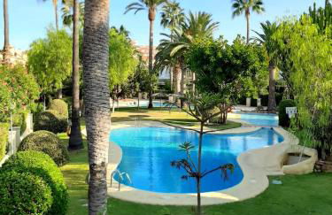 GLAMOUR en el ARENAL - Foto 1