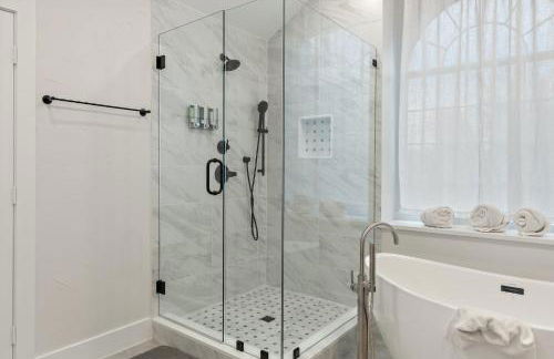 Heated Pool PoolTable HotTub Sleeps 16 Renovated - Foto 23