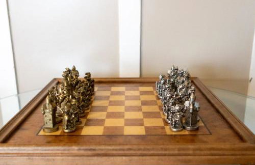 5 Bedroom 3200 Sq Ft House for Downtown Travelers - Photo 16