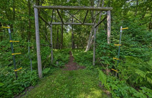 Secluded Family Cabin Less Than 1 Mi to Lake Michigan! - Foto 25