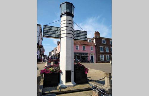 Walking distance to hospital and town with free off-road parking - Foto 18