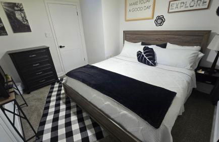 Spacious, Renovated, 5-bedroom Retreat, Near I-85 - Photo 40