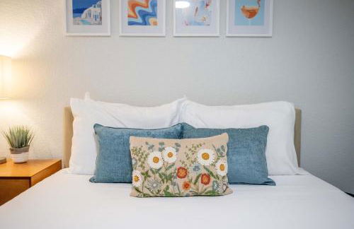 Spacious Retreat Patio, Games, and Quick to DEN - Foto 26