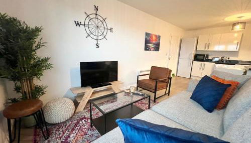 Families, Contractors, BIG bedrooms and Secure parking - Foto 3