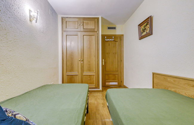 Apartment in Roses Near Playa de Roses Beach - Photo 8