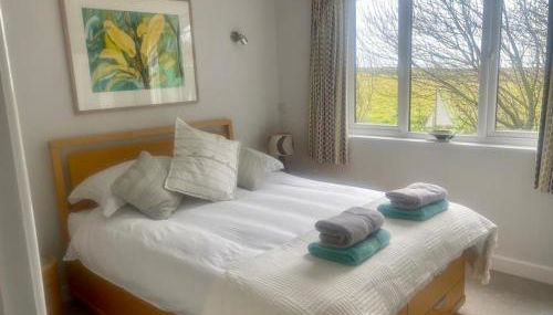 2 Bedroom cottage sleeps 4 with Hot-tub, & shared Pool use - Foto 4