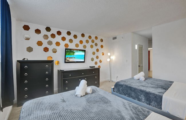 Ocean Reserve Luxury Condos Across from Sunny Isles Beach - Foto 44