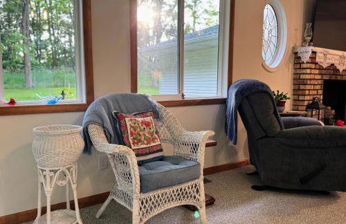 BBQ, WIFI, full kitchen, SmartTV, Firepit, Queen - Foto 13