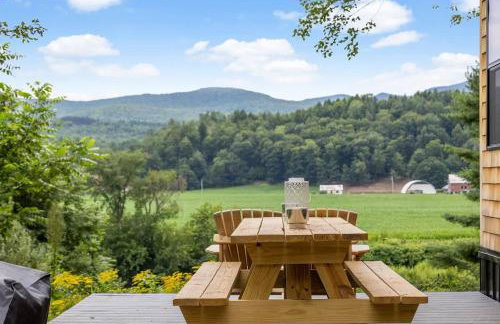 Haven Tiny House w hot tub on river near Stowe - Foto 16