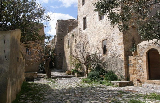 Dorovinis Monemvasia Castlehouses - Photo 48