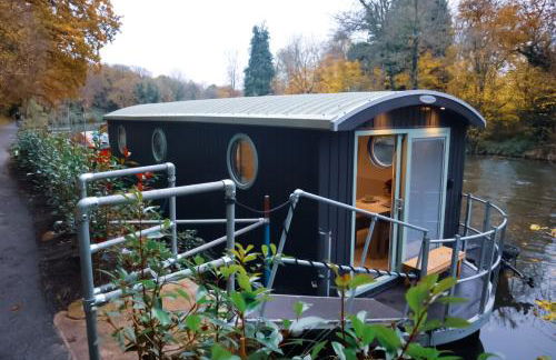 Lady Florence, Spring Unique River Boat with Castle Views - Foto 1