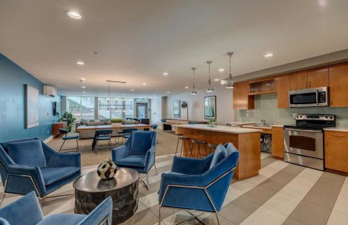 Wallingford jr 1br w rooftop nr bars SEA-639 - Photo 25