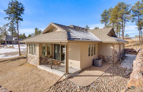 Trail Access On-Site! Wooded Colorado Springs Gem - Foto 21