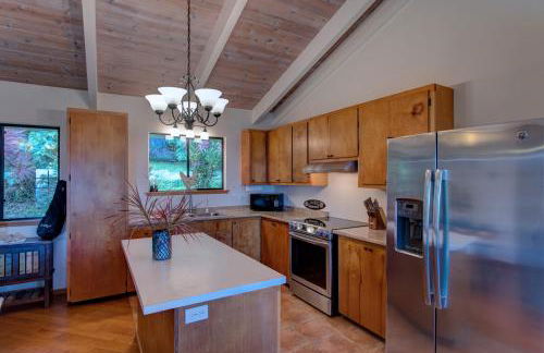 Hamakua Pukana La Hale 3 Bedroom Home by RedAwning - Foto 23