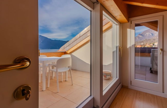 Aglaia Luxury Lake View - Photo 36