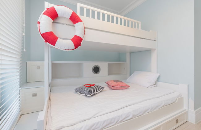 Sailor Apartment by Renters Prestige - Photo 13