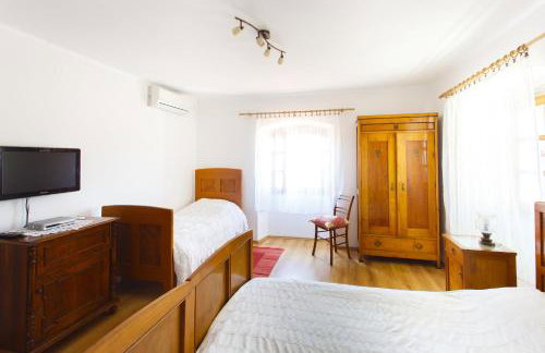 Apartments Villa Kastav in Old town center with sea view and parking - Photo 38