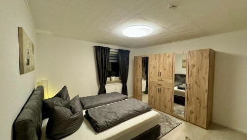 Zentrumsnahe 2-Zimmer FeWO mit Balkon, Garage, Nahe ÖPNV für 4 Personen - Foto 2, wardrobe