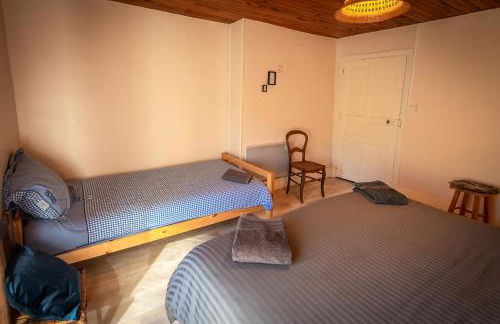 Charmante Maison dans les Gorges de la Sioule - Foto 8