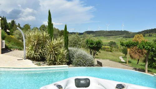 Villa With Heated Pool, Jacuzzi, Sports Field and Stunning Views - Foto 2