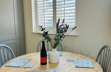 No3 Little Eaton - Perfectly located town house - By the sea - Free Parking - Foto 6