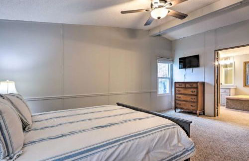 8 Mi to Beach Lake-View Haven in Linn Creek! - Foto 15